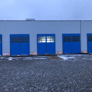 Монтаж распашных ворот с остеклением для АО «Минерально-химическая компания ЕвроХим»